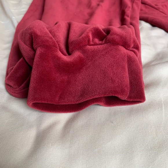 Velvet burgundy loungewear set - Picture 6 of 6